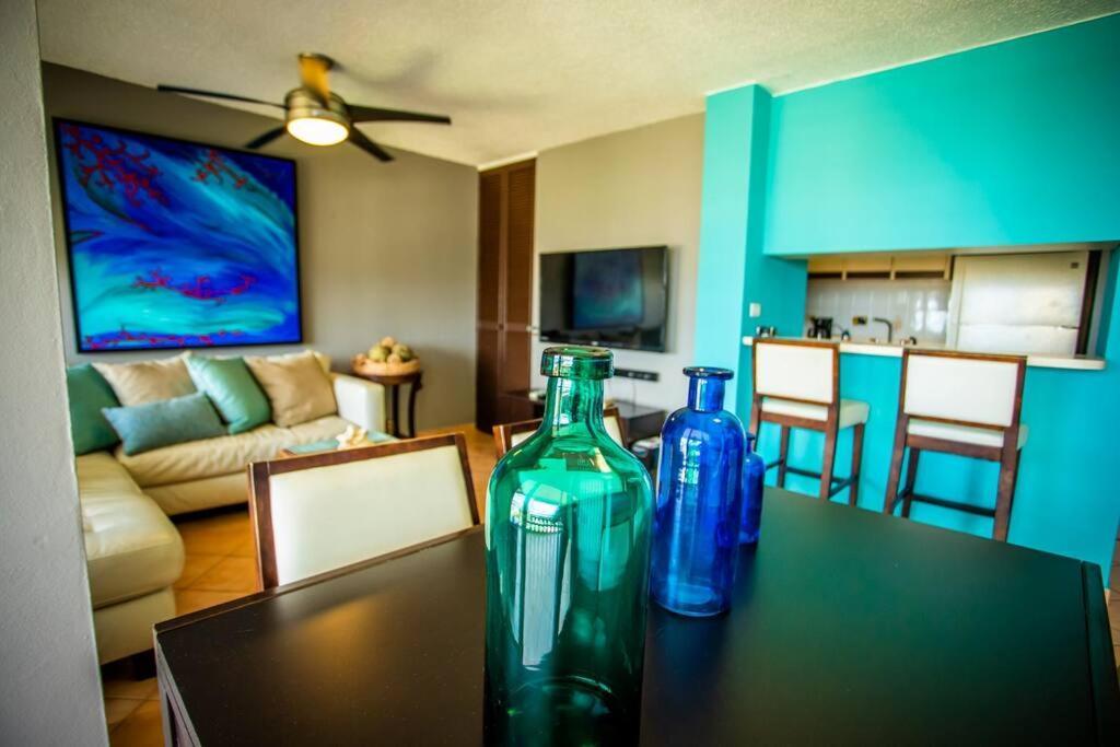 Enchanted Jewel 39 Beachfront Pool Лукильо Екстериор снимка